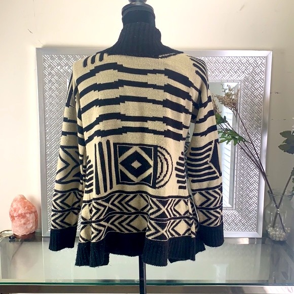 Say What Aztec Tribal Print Cardigan Sweater - Picture 5 of 10